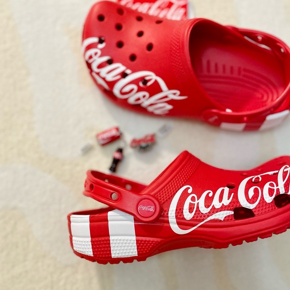 NWT Classic Coca-Cola X Crocs Clogs Red M5 W7 and M6 W8 & 3 Authentic Jibbitz - Picture 12 of 16